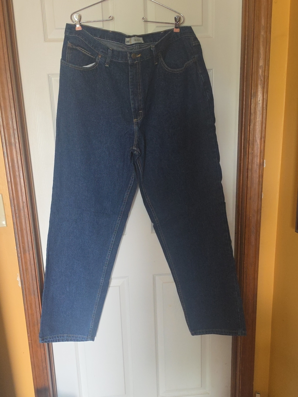 Lee Men's Relaxed Straight-Leg Jeans in Dark Blue Denim  42×34